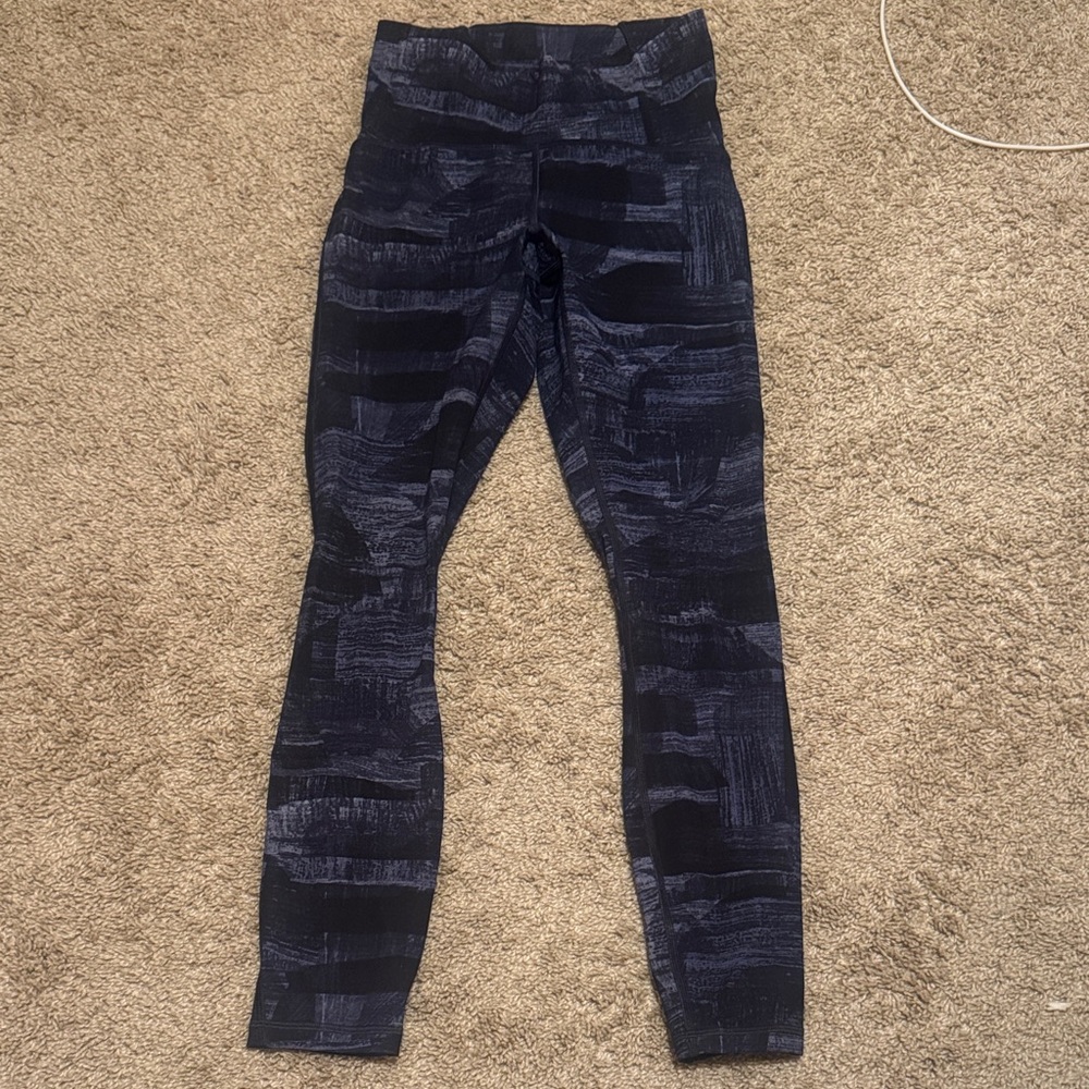 lululemon athletica Black and Gray Patterned Leggings